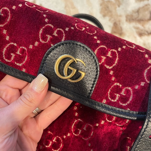 Sold!!! GUCCI GG Red Velvet BACKPACK - Picture 6 of 10
